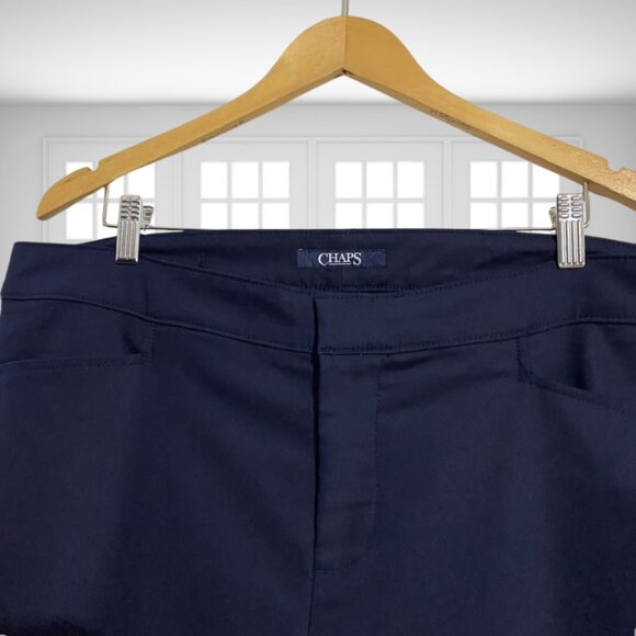 Chaps Navy Blue Cropped Pants | Size 16W | Classic & Comfortable - Picture 4 of 14